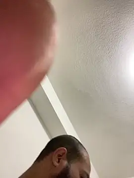 Snapshot of islandvybee55 chatting on 9, 2, 2025 islandvybee55 online show from 9, 2, 2025