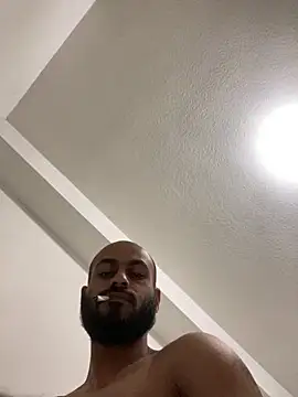 Snapshot of islandvybee55 chatting on 9, 3, 2025 islandvybee55 online show from 9, 3, 2025