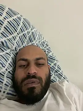 Snapshot of islandvybee55 chatting on 10, 3, 2025 islandvybee55 online show from 10, 3, 2025