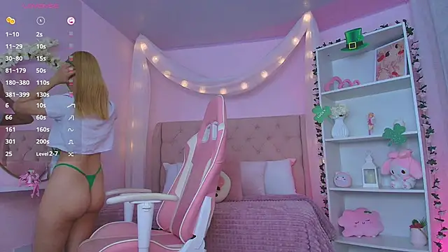 Snapshot of ely_cherry18 chatting on 18, 3, 2025 ely cherry18 online show from 18, 3, 2025