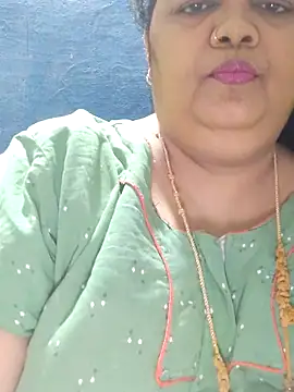 Snapshot of tamilthanushri chatting on 21, 5, 2026 tamilthanushri online show from 21, 5, 2026