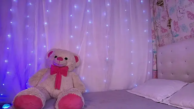 Snapshot of ivonjoness chatting on 21, 12, 2025 ivonjoness online show from 21, 12, 2025