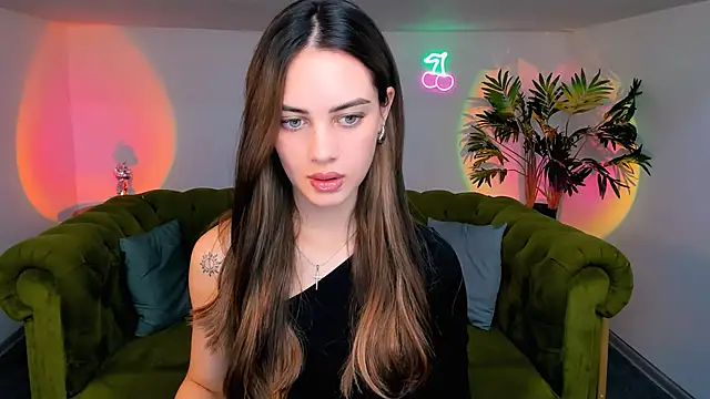 Snapshot of _shyy_girl chatting on 15, 9, 2025  shyy girl online show from 15, 9, 2025