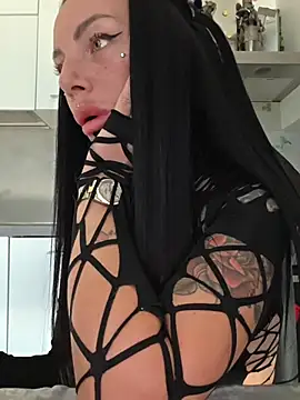 Snapshot of cicciolina chatting on 10, 11, 2025 cicciolina online show from 10, 11, 2025