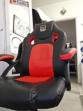 Snapshot of cicciolina chatting on 2, 12, 2025 cicciolina online show from 2, 12, 2025