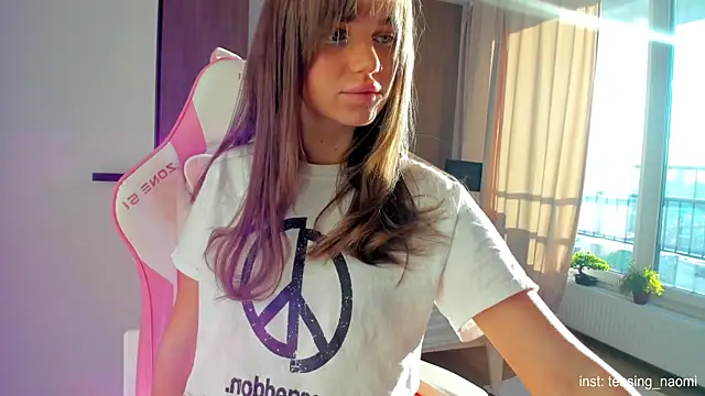 Snapshot of aesthetics__tease chatting on 17, 11, 2025 aesthetics tease online show from 17, 11, 2025