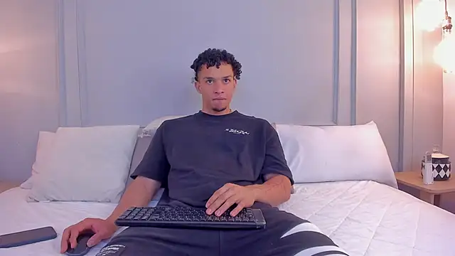 Snapshot of Dominick_star chatting on 4, 12, 2025 Dominick star online show from 4, 12, 2025