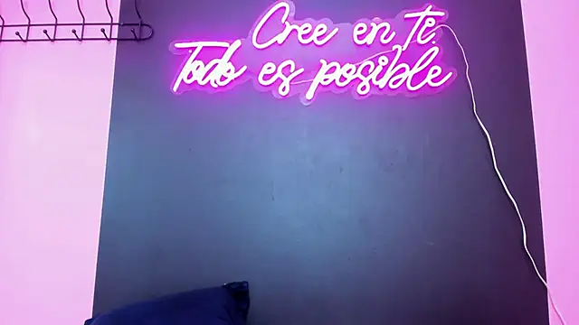 Sofi Fox  online show from 5, 3, 2025