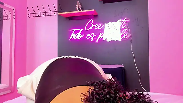 Sofi Fox  online show from 9, 3, 2025