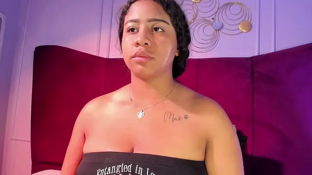 Sofi Fox  online show from 4, 4, 2026