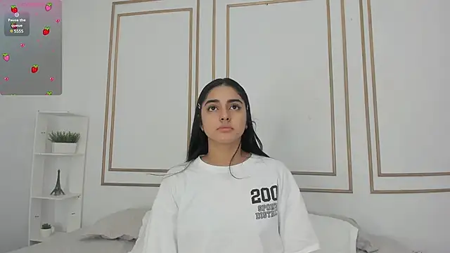 Snapshot of natalia_aguirre1 chatting on 10, 2, 2025 natalia aguirre1 online show from 10, 2, 2025