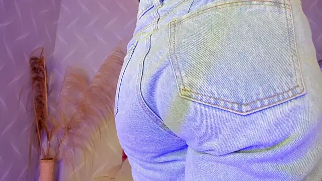 Snapshot of natalia_aguirre1 chatting on 19, 2, 2025 natalia aguirre1 online show from 19, 2, 2025