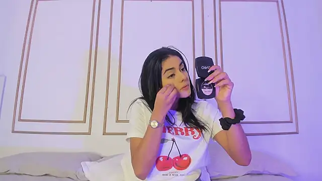 Snapshot of natalia_aguirre1 chatting on 20, 2, 2025 natalia aguirre1 online show from 20, 2, 2025