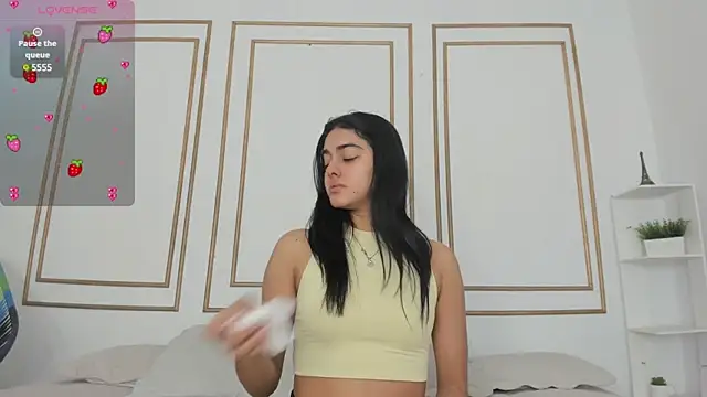 Snapshot of natalia_aguirre1 chatting on 15, 3, 2025 natalia aguirre1 online show from 15, 3, 2025