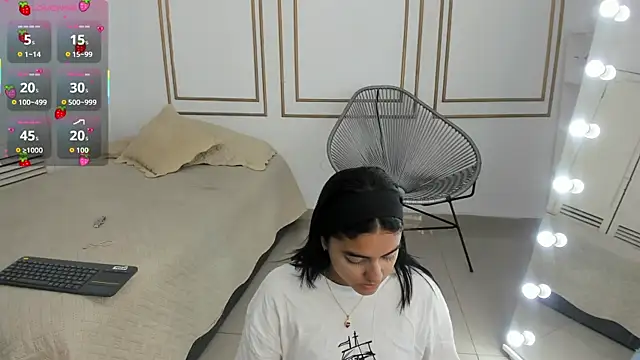 Snapshot of natalia_aguirre1 chatting on 21, 9, 2025 natalia aguirre1 online show from 21, 9, 2025