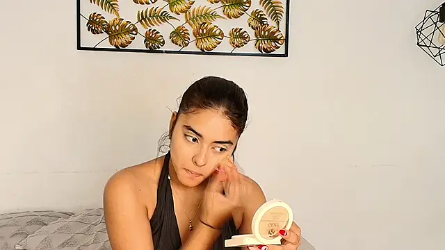 Snapshot of natalia_aguirre1 chatting on 23, 9, 2025 natalia aguirre1 online show from 23, 9, 2025