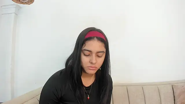 Snapshot of natalia_aguirre1 chatting on 28, 10, 2025 natalia aguirre1 online show from 28, 10, 2025