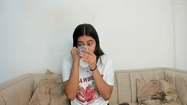 Snapshot of natalia_aguirre1 chatting on 30, 10, 2025 natalia aguirre1 online show from 30, 10, 2025