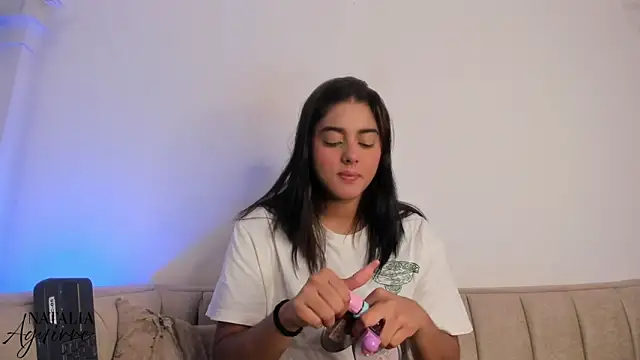 Snapshot of natalia_aguirre1 chatting on 19, 11, 2025 natalia aguirre1 online show from 19, 11, 2025