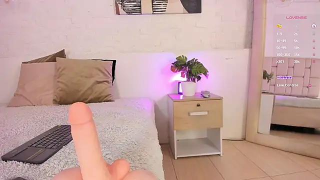 lexiee grey  online show from 12, 2, 2025