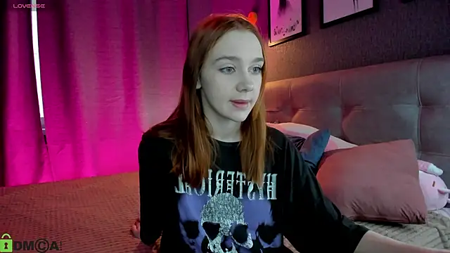 Lesi Moonie01 online show from 12, 4, 2026