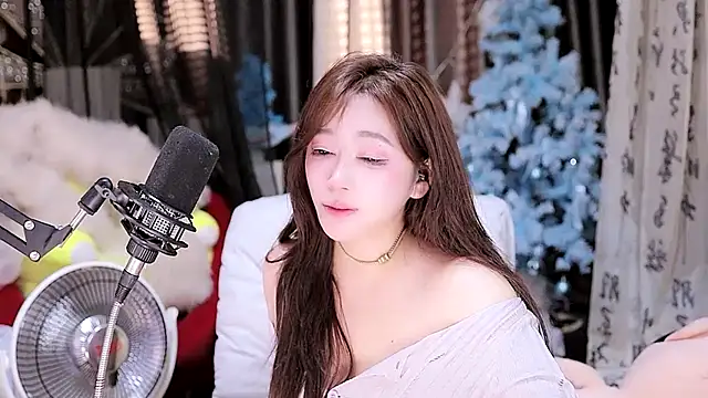 Missy Nana21 online show from 27, 2, 2025