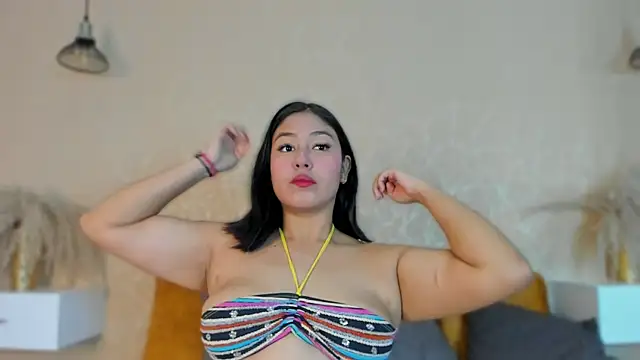 Snapshot of EmmaRossem chatting on 1, 3, 2025 EmmaRossem online show from 1, 3, 2025