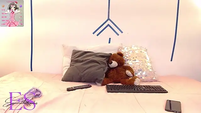 Snapshot of EsmeraldaSantoss chatting on 8, 1, 2025 EsmeraldaSantoss online show from 8, 1, 2025