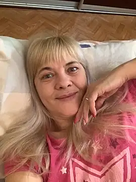 Lia Laguna77 online show from 25, 2, 2025