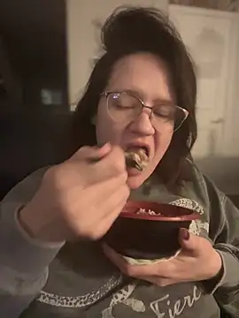 Snapshot of Kinkbitch25 chatting on 28, 2, 2025 Kinkbitch25 online show from 28, 2, 2025