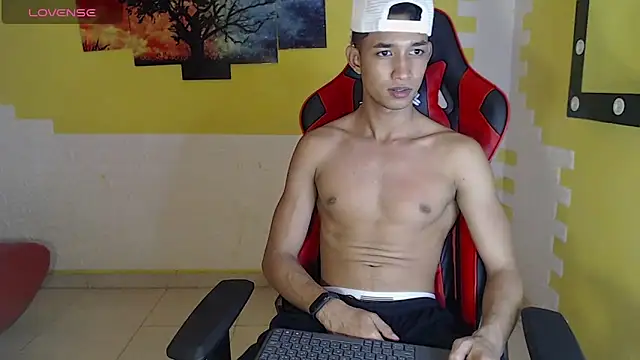 Snapshot of jose_sexycumm chatting on 9, 12, 2024 jose sexycumm online show from 9, 12, 2024