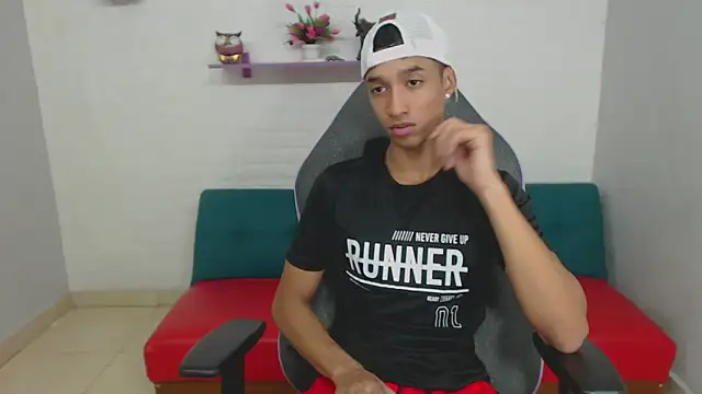 Snapshot of jose_sexycumm chatting on 17, 2, 2025 jose sexycumm online show from 17, 2, 2025
