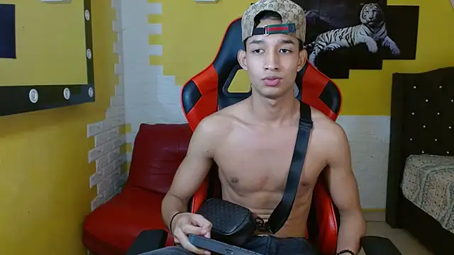 Snapshot of jose_sexycumm chatting on 12, 10, 2025 jose sexycumm online show from 12, 10, 2025