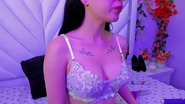 Snapshot of Katty_Queen chatting on 13, 5, 2026 Katty Queen online show from 13, 5, 2026
