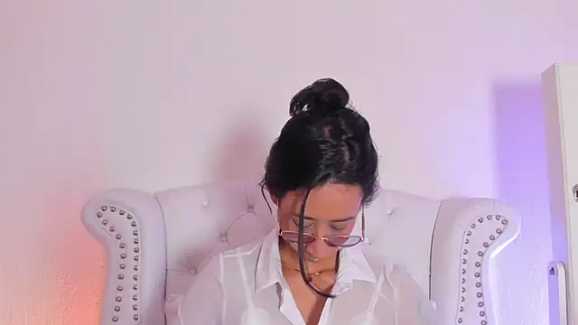 GabyPetit online show from 2, 4, 2026