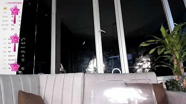 Snapshot of Megan_Lim chatting on 18, 1, 2025 Megan Lim online show from 18, 1, 2025