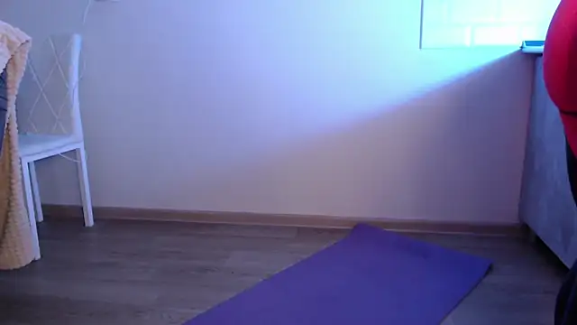 Eva Hailey  online show from 24, 9, 2025