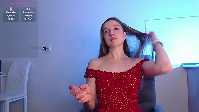 Eva Hailey  online show from 4, 4, 2026