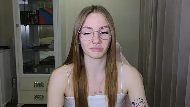 littlevildevil online show from 5, 12, 2024