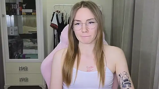 littlevildevil online show from 30, 1, 2025