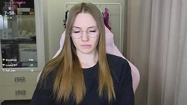 littlevildevil online show from 24, 2, 2025