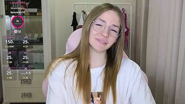 littlevildevil online show from 25, 2, 2025