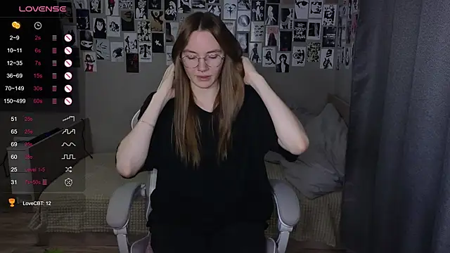 Snapshot of littlevildevil chatting on 24, 4, 2026 littlevildevil online show from 24, 4, 2026
