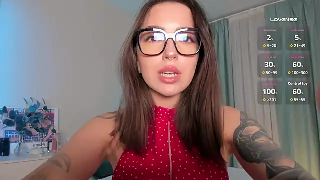 Snapshot of Oh_My_Dianee chatting on 24, 10, 2025 Oh My Dianee online show from 24, 10, 2025