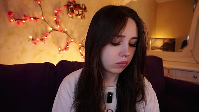 Snapshot of GillianDowdey chatting on 6, 2, 2026 GillianDowdey online show from 6, 2, 2026