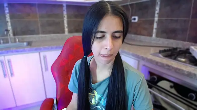 anna alvarez online show from 21, 9, 2025