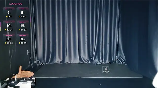 Snapshot of Youth3_ chatting on 12, 9, 2025 Youth3 online show from 12, 9, 2025