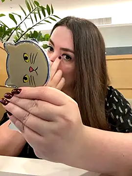 Sophie Eaton online show from 1, 11, 2025