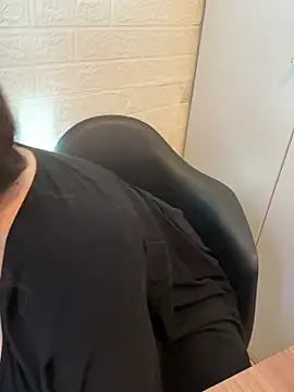 Sophie Eaton online show from 15, 1, 2026