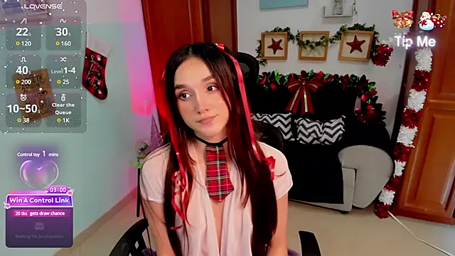 Snapshot of Dakota_Faning chatting on 11, 12, 2024 Dakota Faning online show from 11, 12, 2024